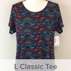 LuLaRoe Airplanes Classic Tee 😍✈️